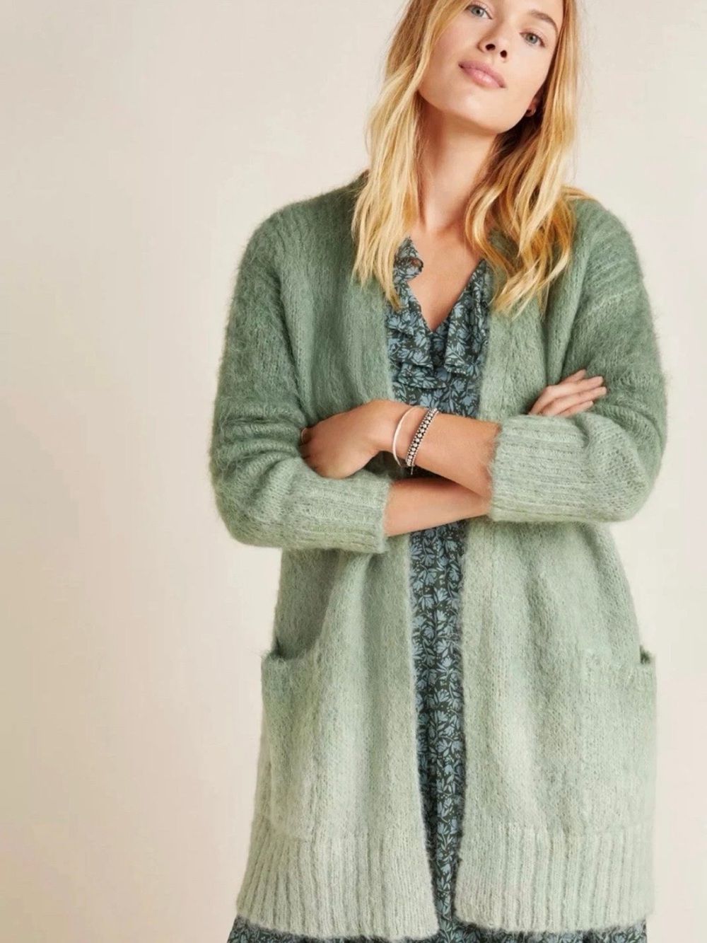 Anthropologie Alpaca and wool blend Fuzzy Open-Front Cardigan in Sage